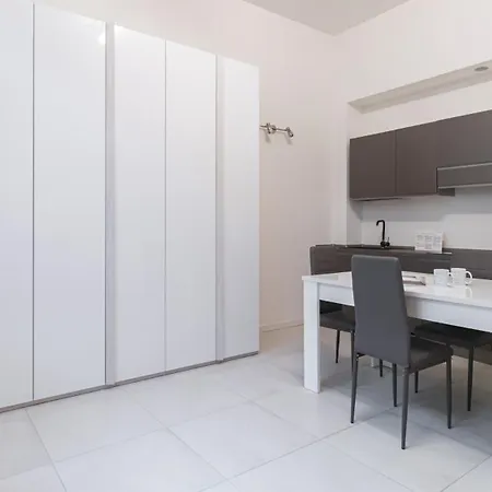 Italianway - Pianell 5 A Milan